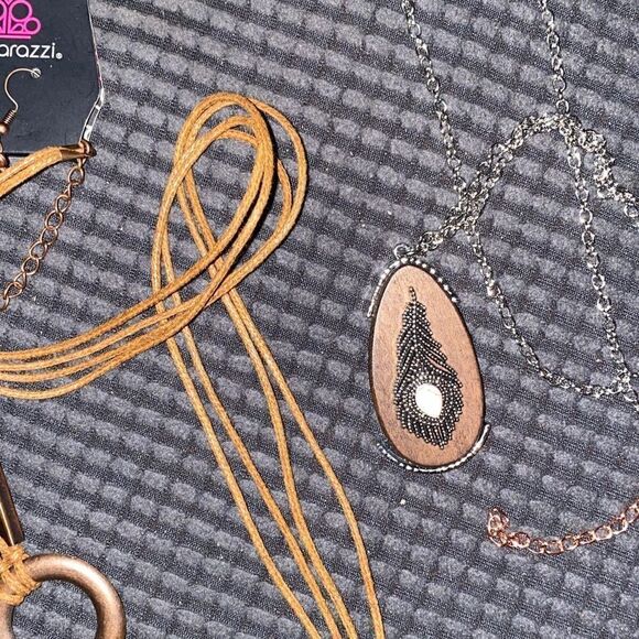 Paparazzi huge lot of new jewelry bracelets necklaces earrings - Picture 3 of 11